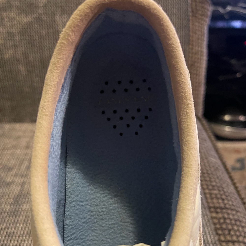 Lands' End Beige Quilted Zip Athletic Shoes - Picture 13 of 14